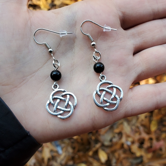 NWOT Silver Celtic Bead Drop Earrings - Picture 3 of 6